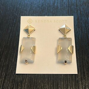 Vintage Kendra Scott “Maitlyn” Earrings in Slate Cat’s Eye